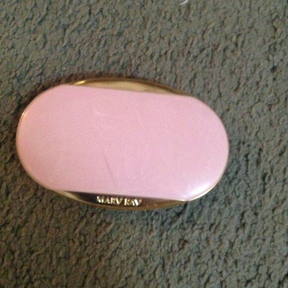 Lot-Bundle of 12 Assorted Beauty Items, All New and Unused - Picture 2 of 5